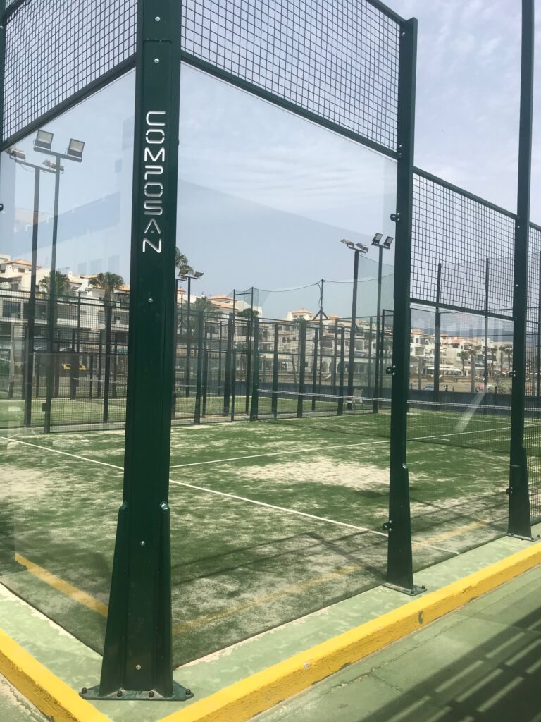 NUEVA PISTA DE PADEL Y PISTA POLIDEPORTIVA