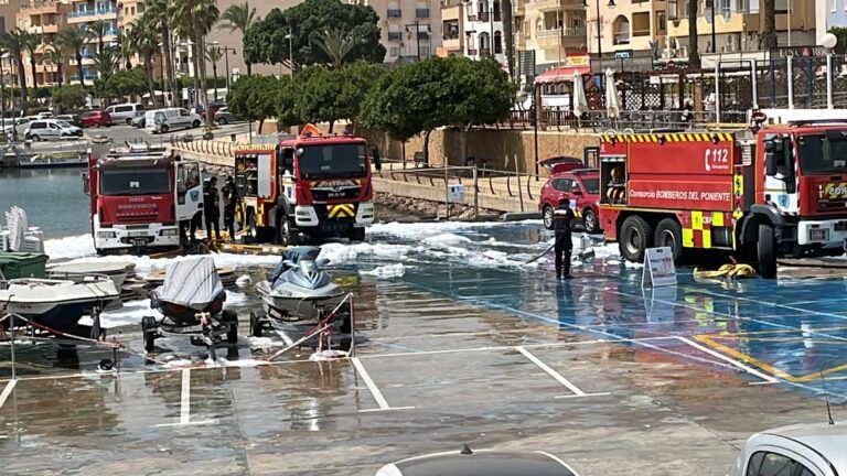 PRACTICAS CUERPO BOMBEROS EN EL CLUB